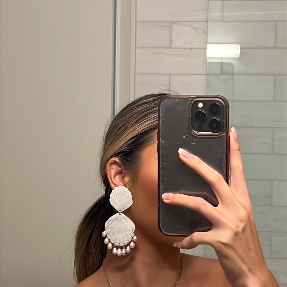 Gorgeous REAL PEARL earrings